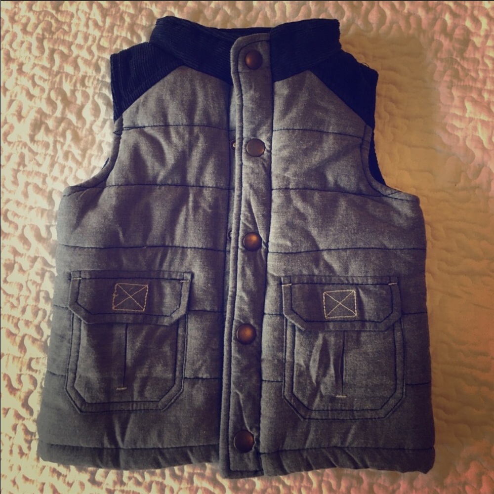 Oshkosh quilted Vest size 12 months